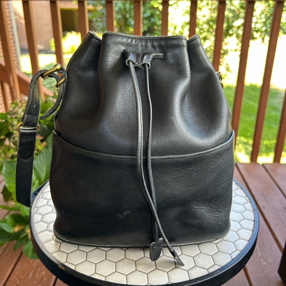 Vintage Coach Leather Drawstring Bucket Bag | Classic Black | 90s/00s